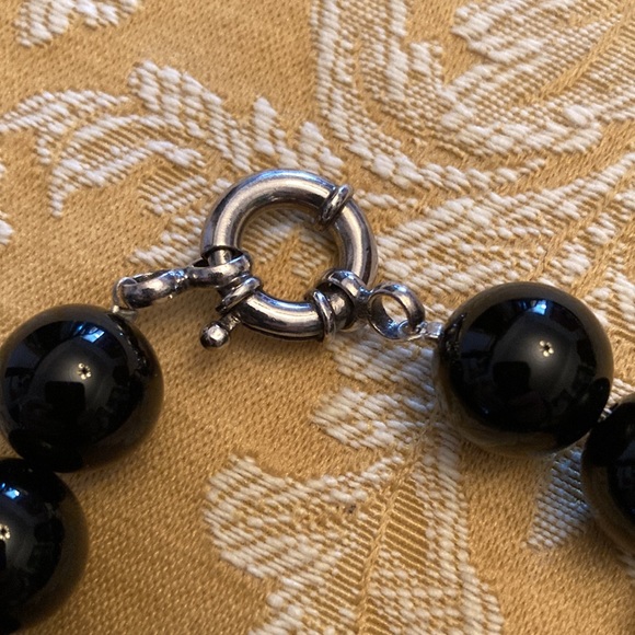 Onyx & Fresh Water Pearl Necklace - Picture 3 of 6